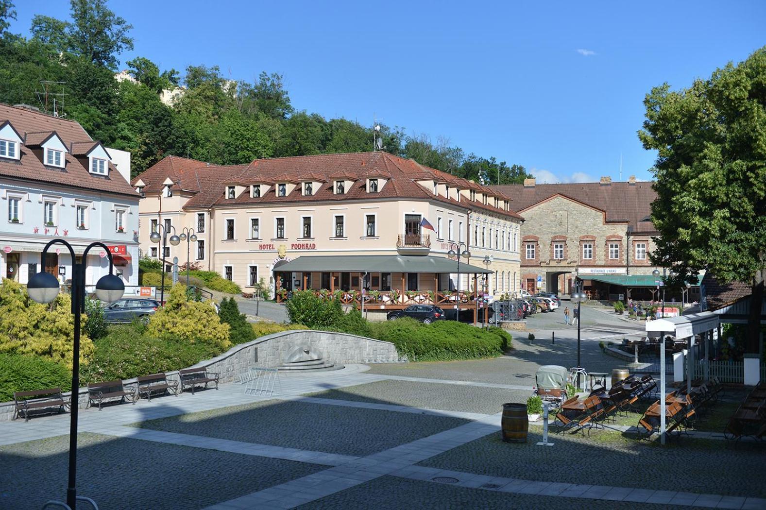 Podhrad